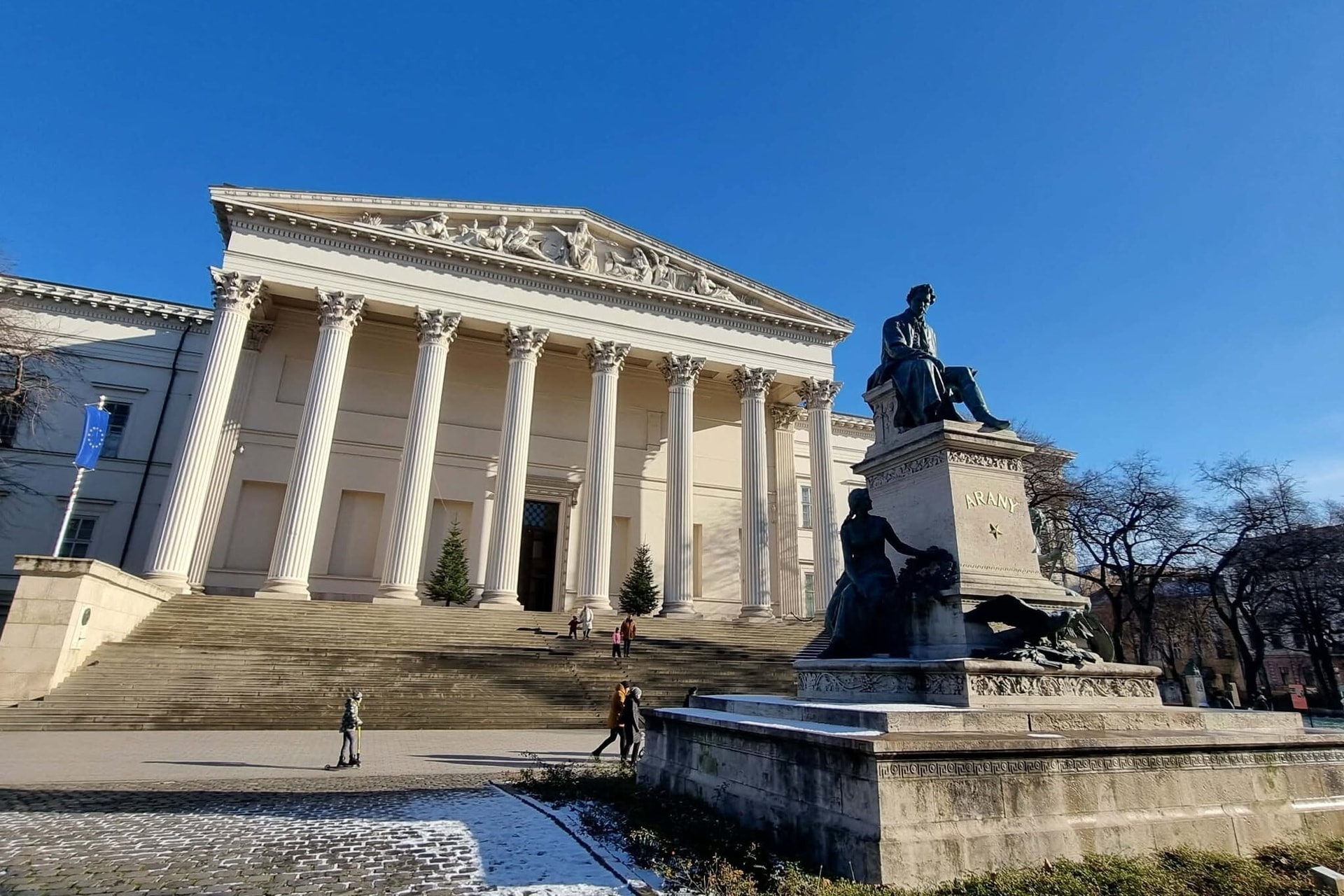 A Nemzeti Múzeum, a Szabadtéri Néprajzi Múzeum és a MODEM tárlatai nyerték idén az Év kiállítása díjat