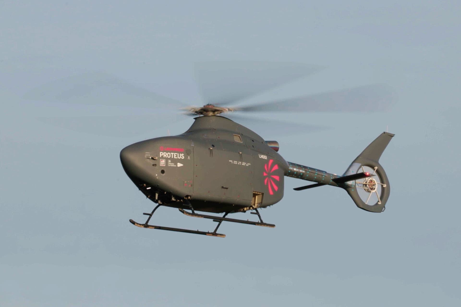 Személyzet nélküli helikoptert tesztelt a brit haditengerészet
