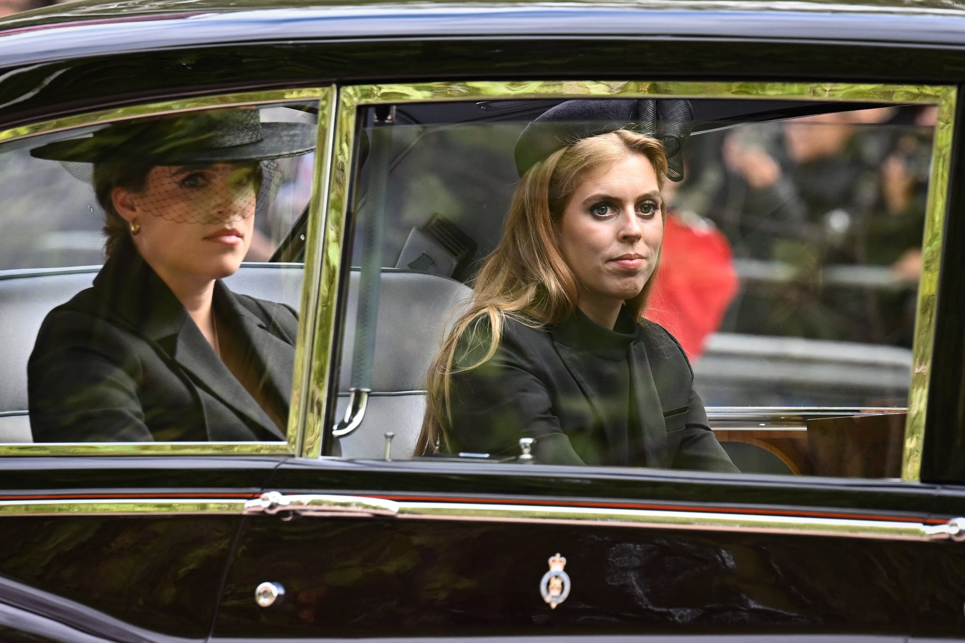 Bizonytalan Beatrix és Eugénia jövője a királyi családban