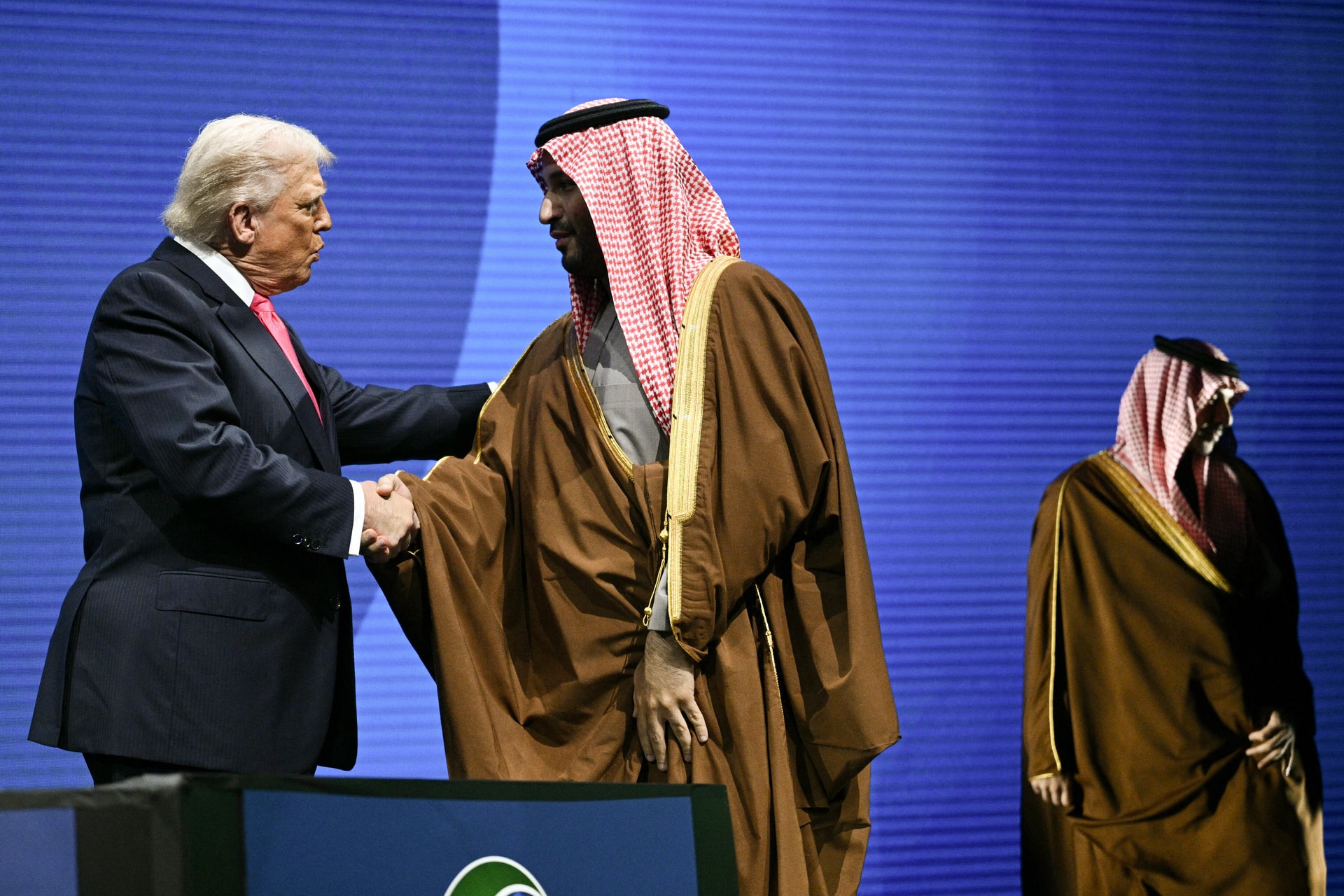Egy ország, ahol valóságos megváltóként várják Donald Trumpot