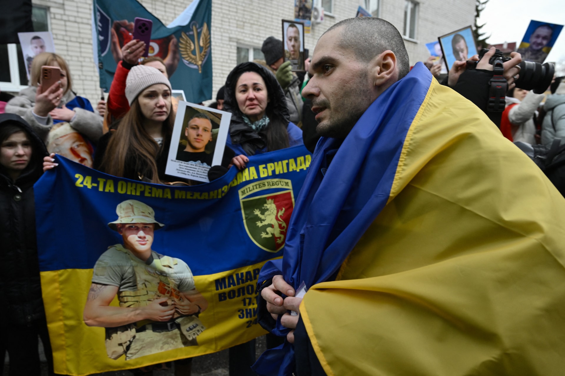 Újabb háromszáz ukrán katona szabadult az orosz fogságból