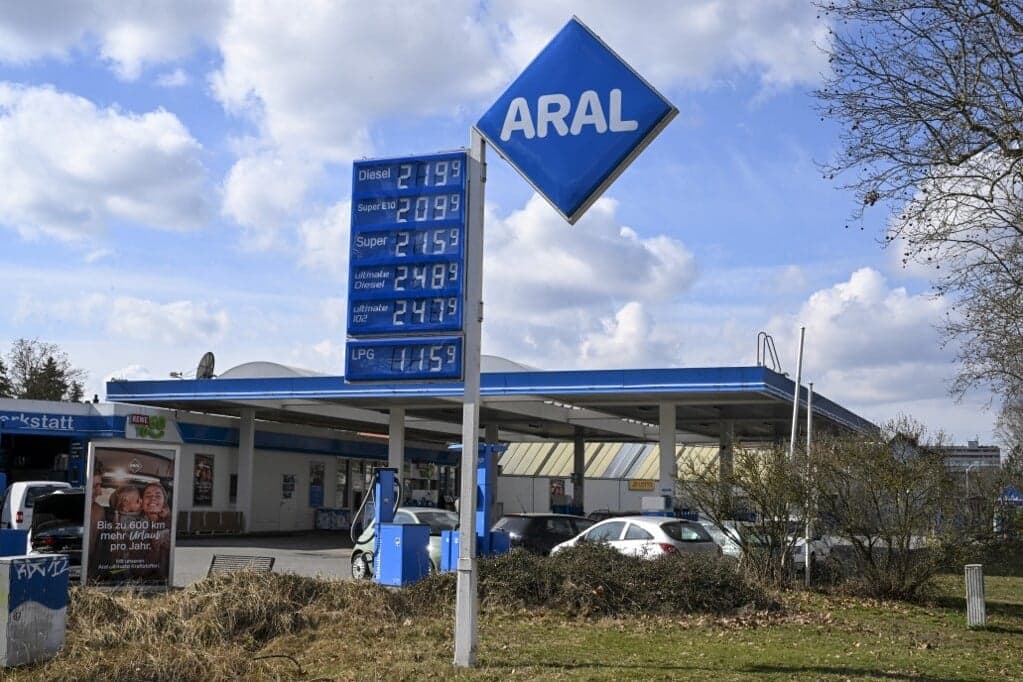 Németország korlátozná a benzinár-emeléseket