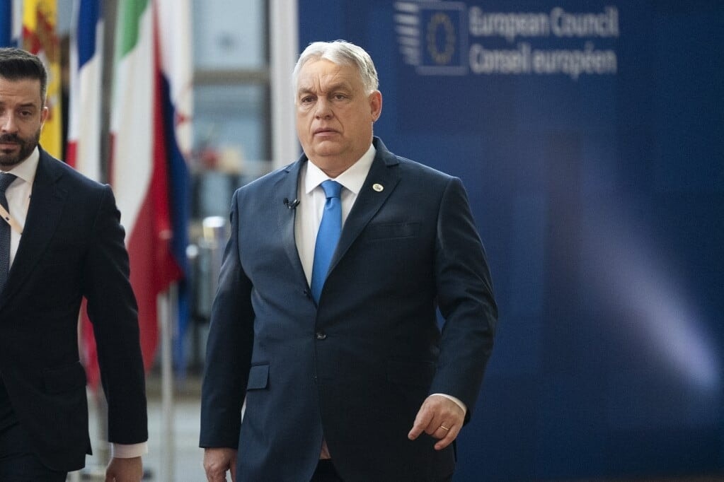 Orbán Viktor: „Itt éjszakázunk"