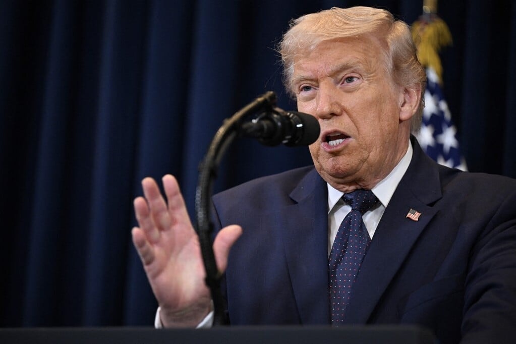 Donald Trump felfüggesztette a katonai csapásokat