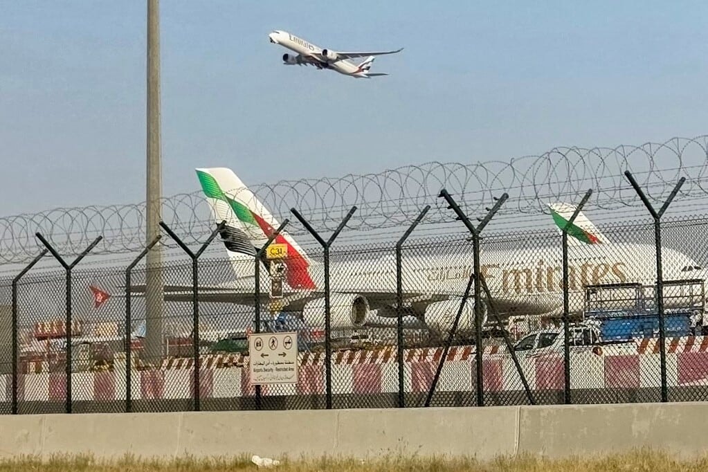 Támadás érte Teherán és Dubai repülőterét