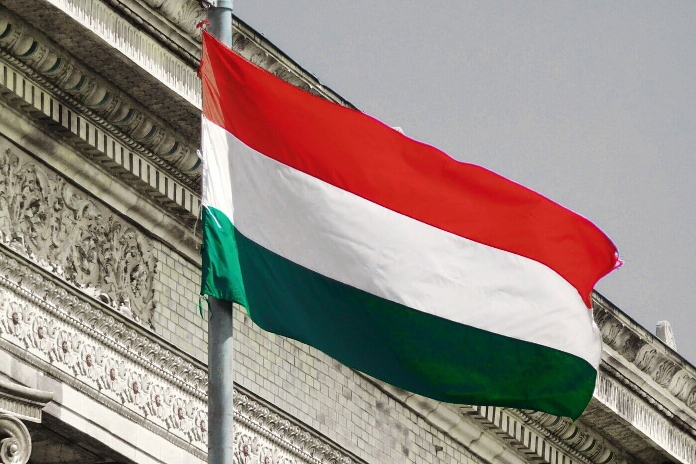Közvélemény-kutatás: a geopolitikai feszültség és az energetikai vita is hatással lehet a magyar pártpreferenciák alakulására