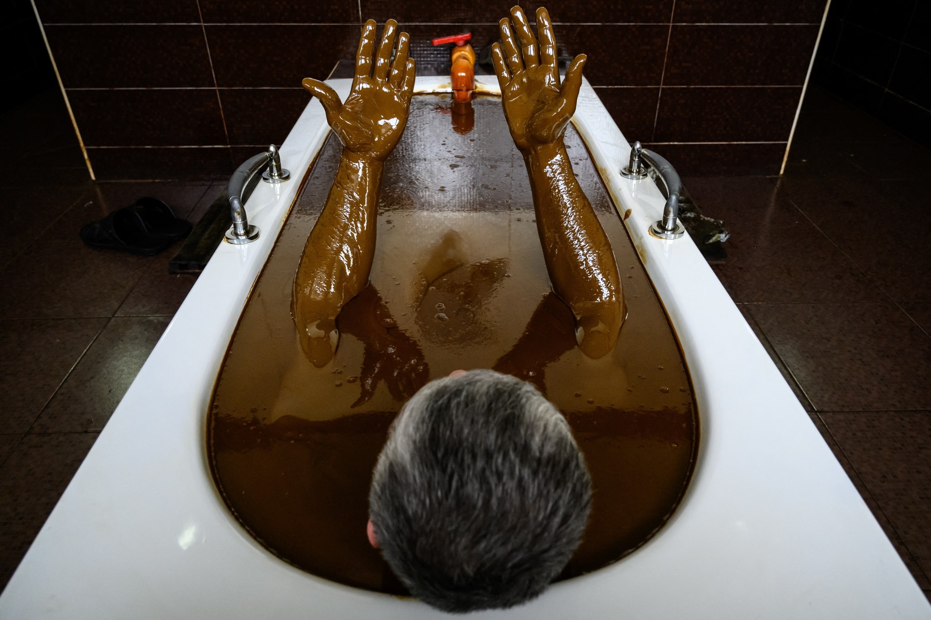 Fürdés kőolajban
