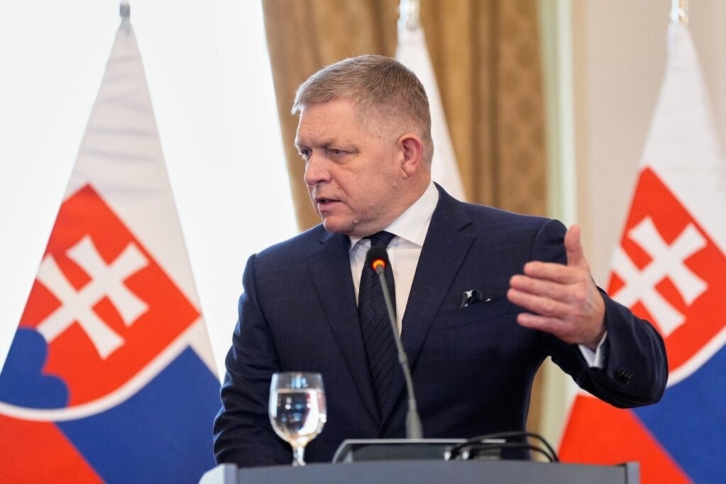 Rövid tárgyalást folytatott Robert Fico és Magyar Péter
