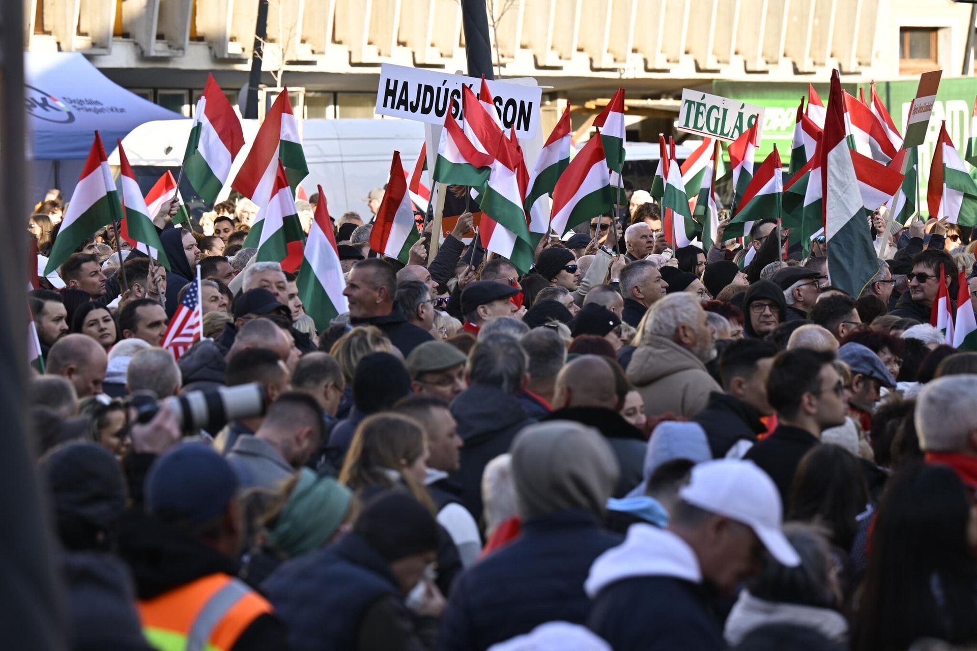 Stabilan őrzi előnyét a Fidesz a legfrissebb amerikai felmérés szerint