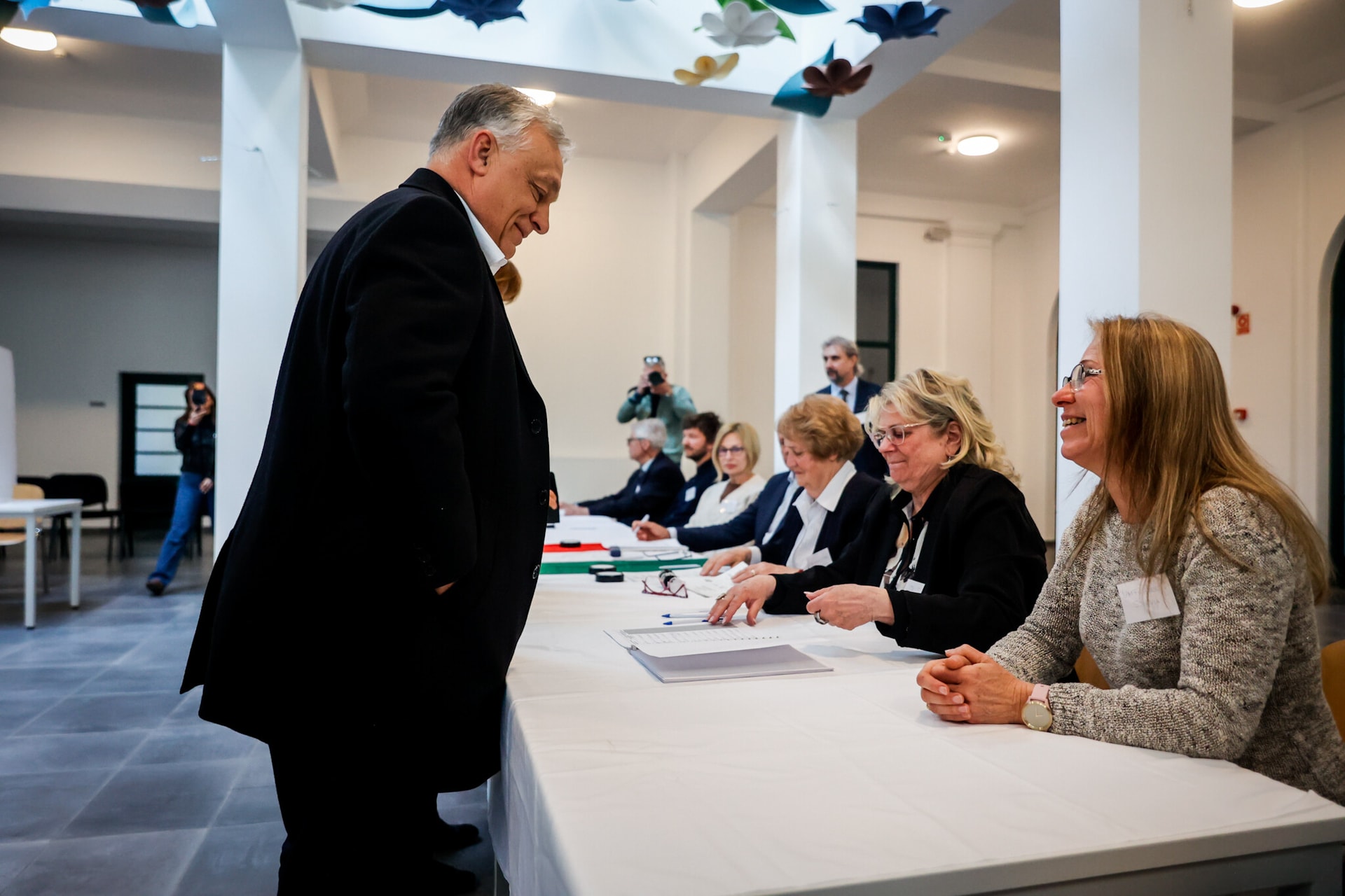 Orbán Viktor is reagált a rekord részvételre