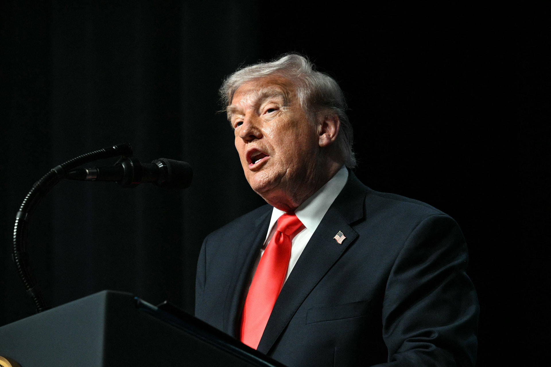 Donald Trump szerint rendkívül ingataggá vált a tűzszünet