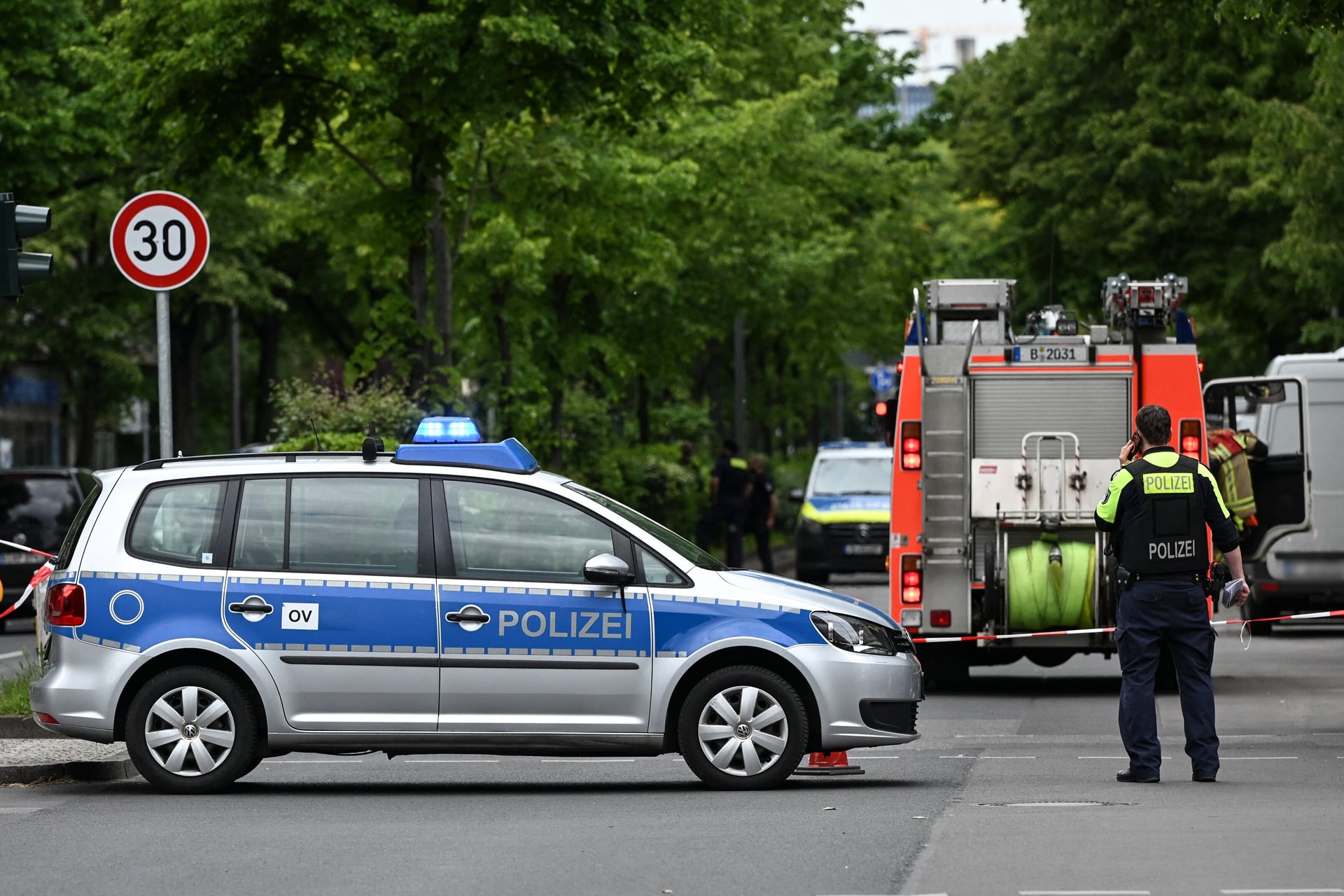 Autó hajtott gyermekek közé egy német településen