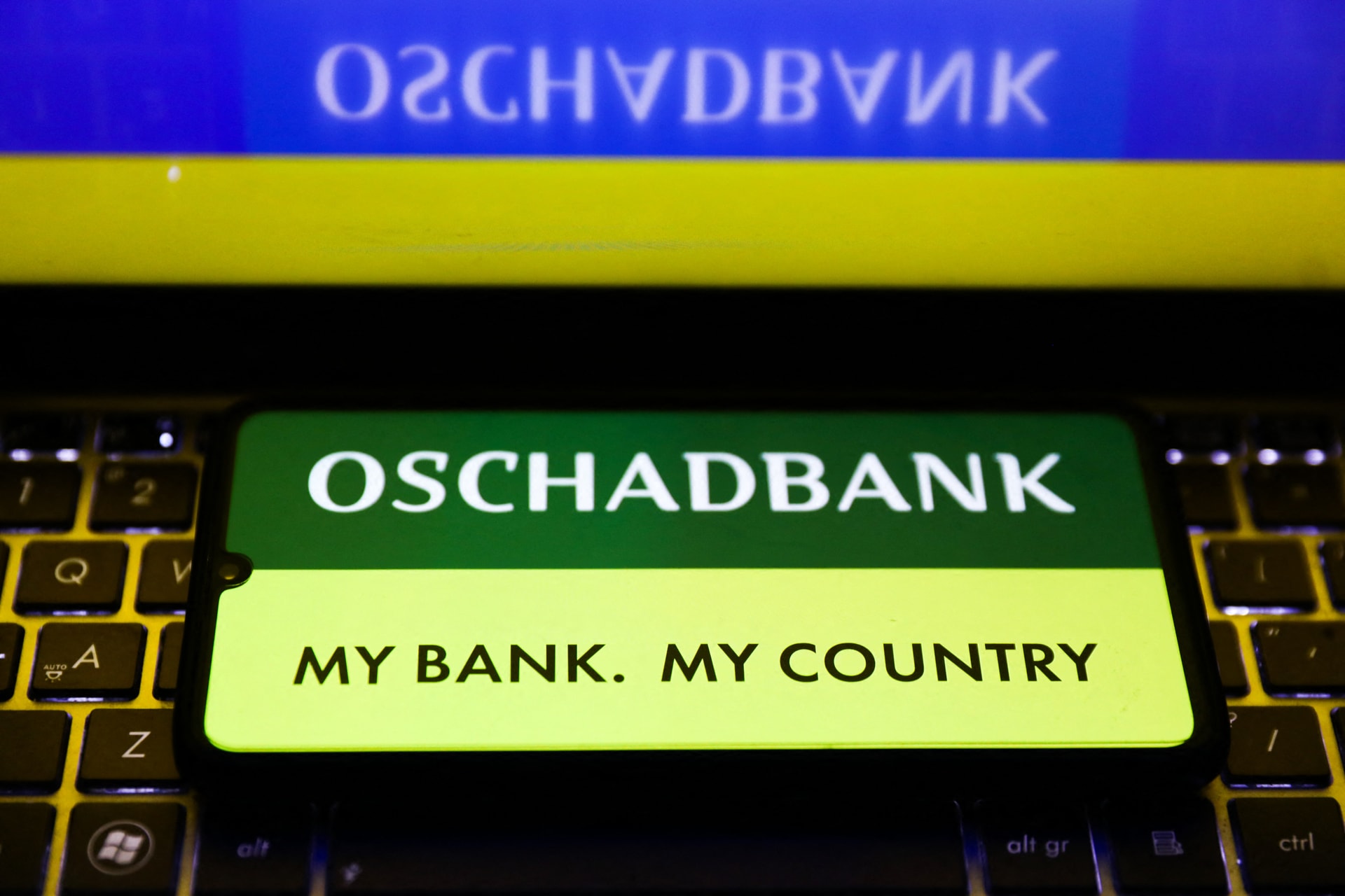 Visszavonták az ukrán pénzszállítók kiutasítását