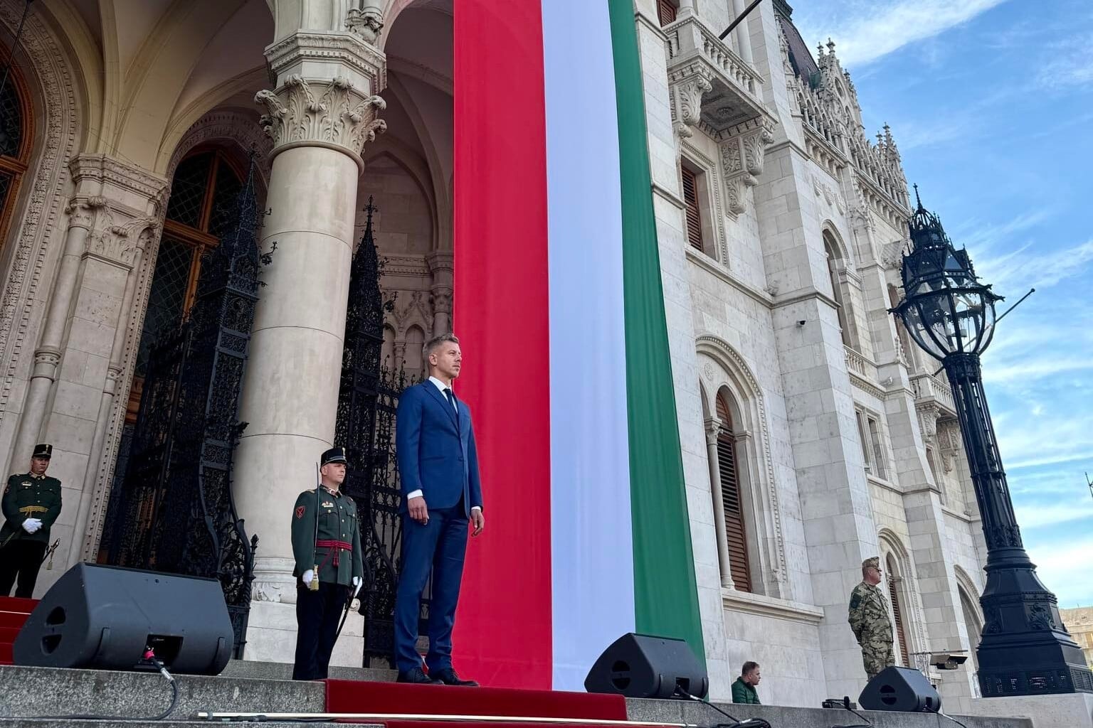Magyar Péter még májusban Lengyelországba látogat