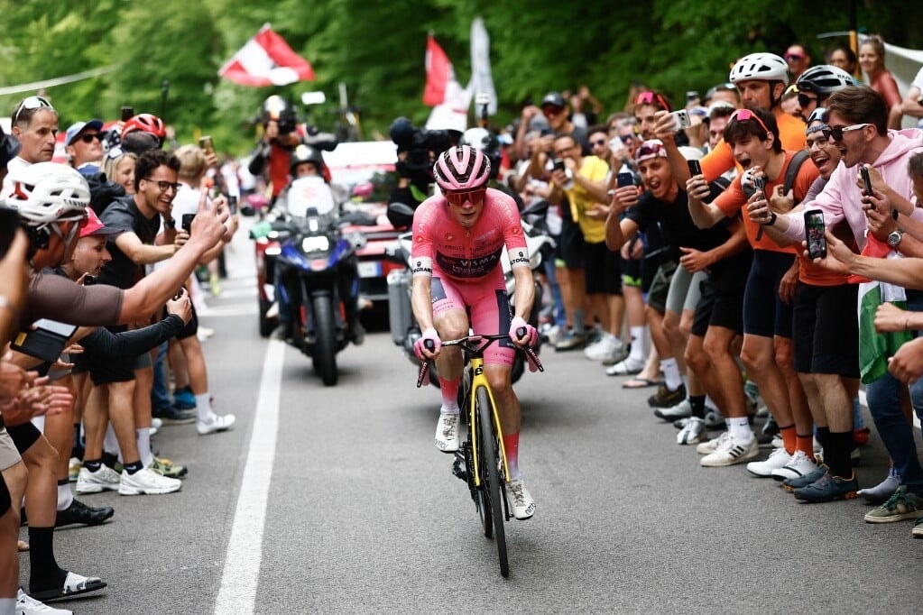 Giro d'Italia: Vingegaard nyolcadikként mindhárom háromhetest megnyerte
