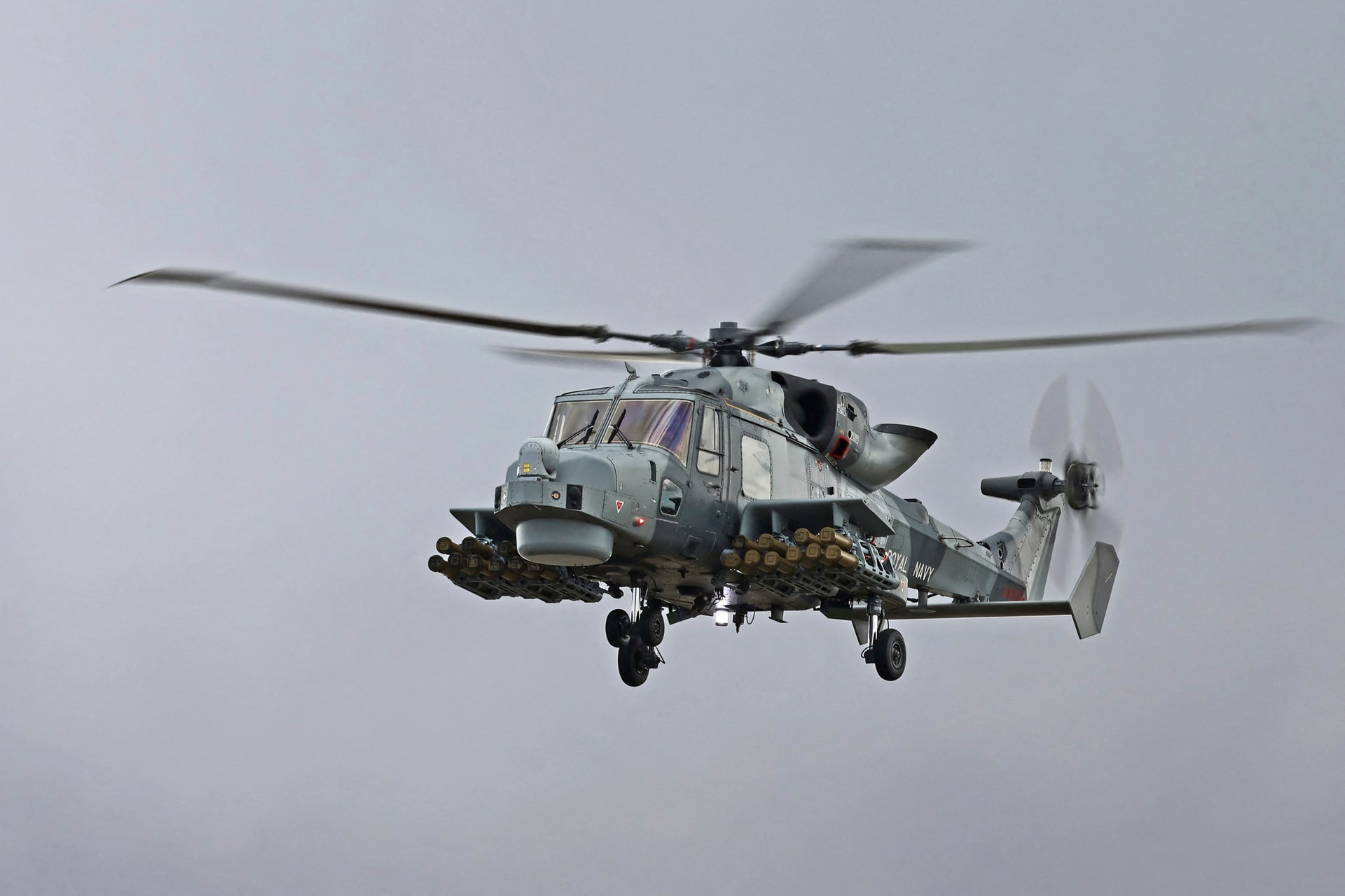 Lezuhant a brit haditengerészet egyik helikoptere, hárman meghaltak