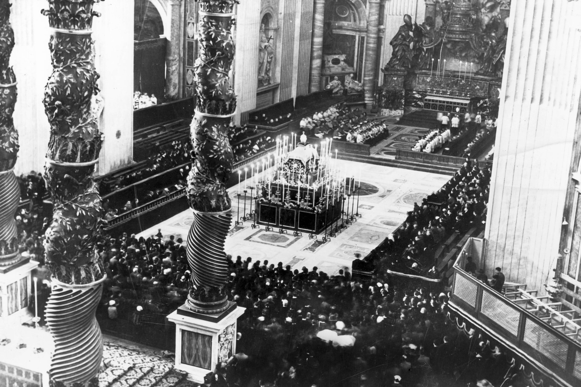 A pápai ravatal, amelyből rémálom lett 1958-ban