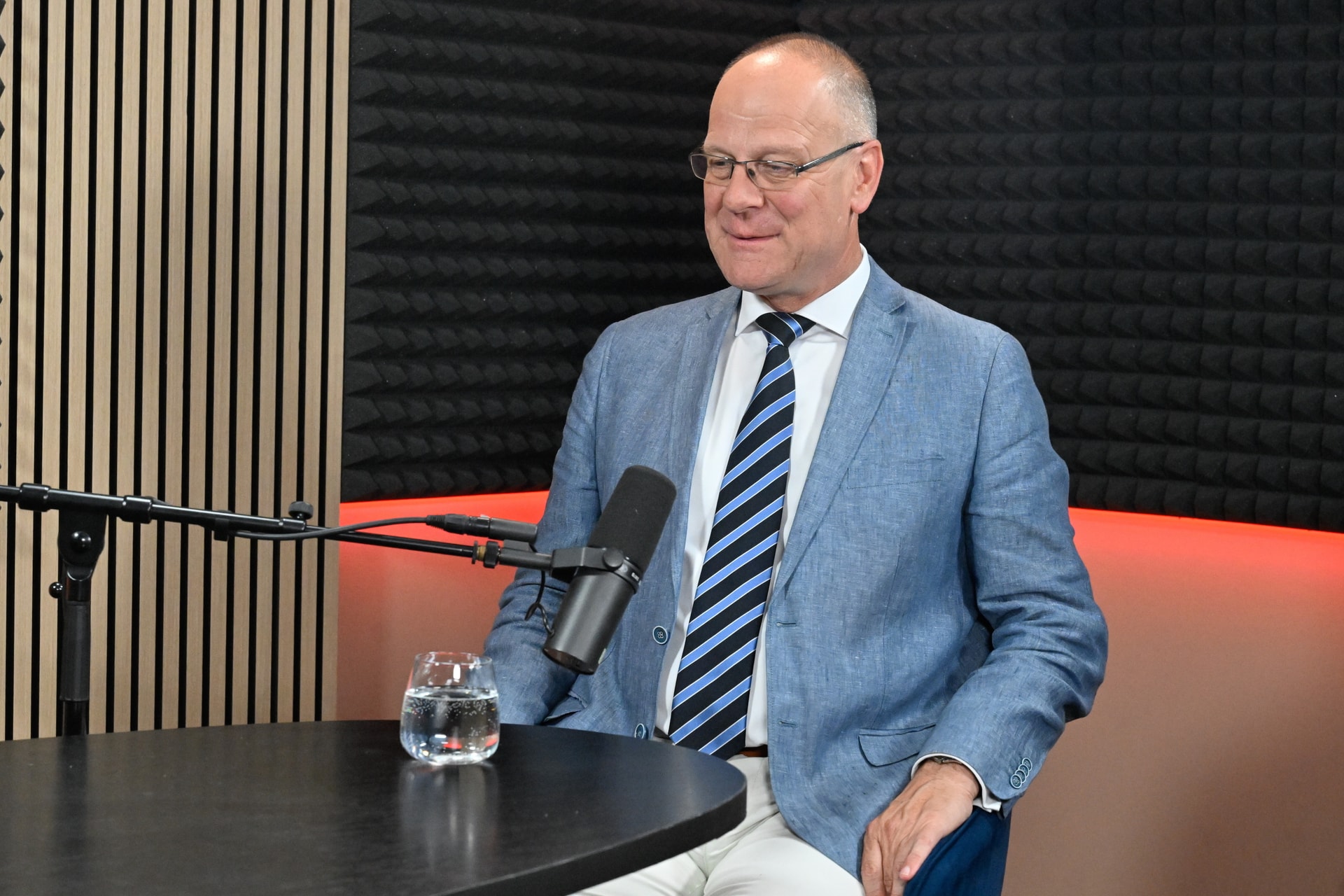 Navracsics Tibor: Orbán Viktor folytathatja a párt és a közösség vezetését