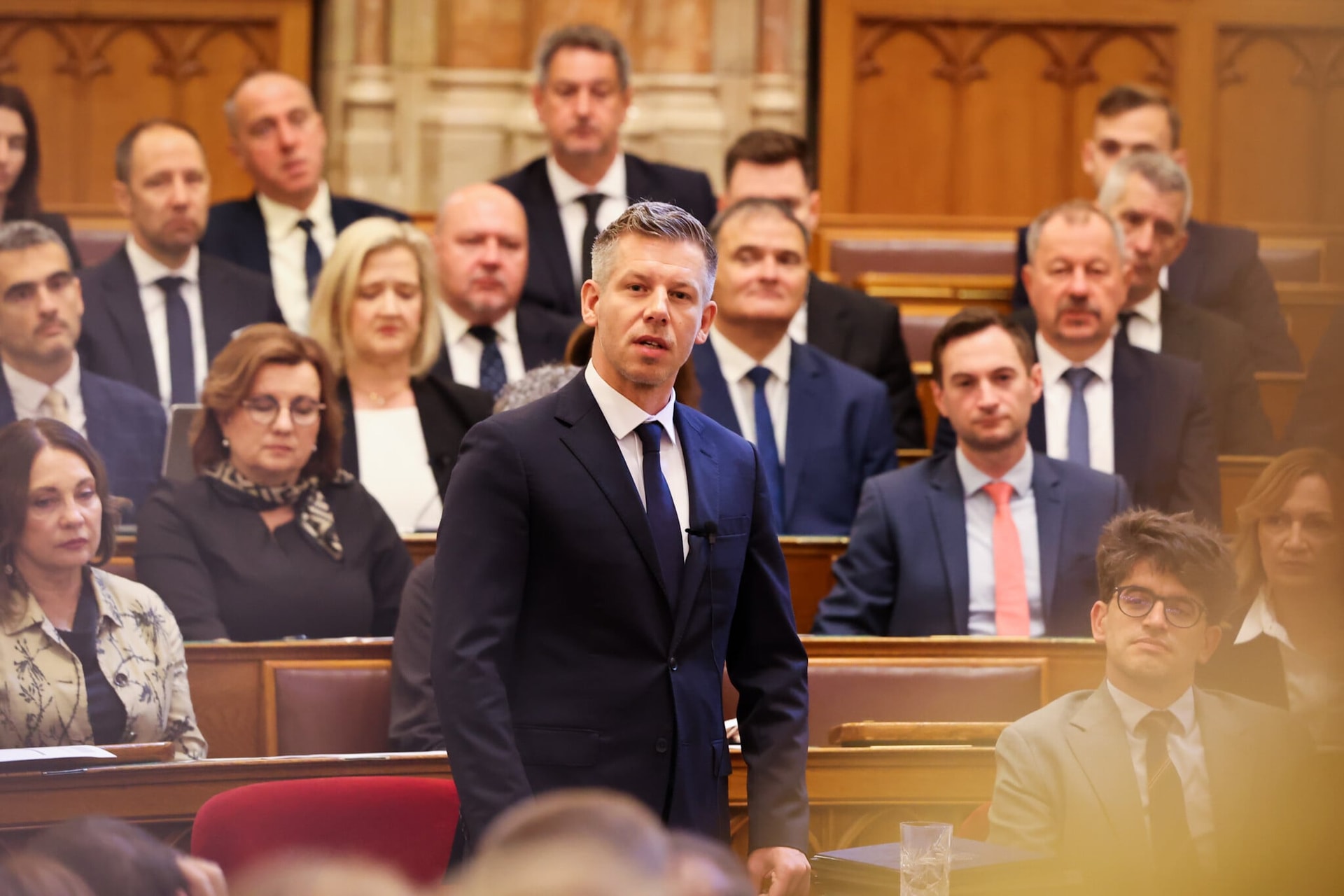 Török hosszúhétvége után újra magyar Parlament