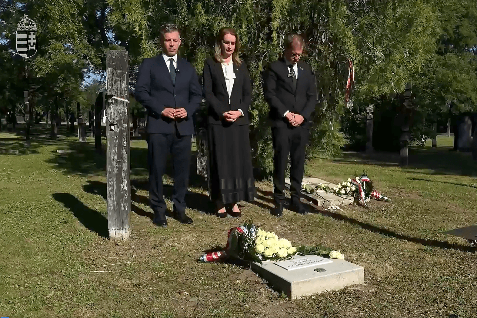 Magyar Péter a 301-es parcellánál emlékezett az Új Köztemetőben + VIDEÓ