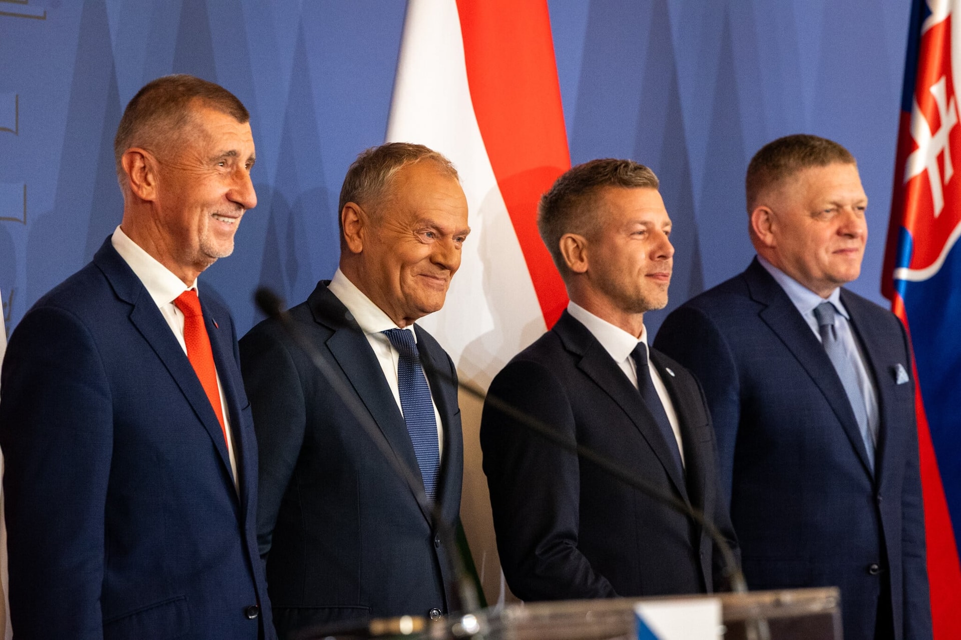 Újra összeállnak a V4-ek