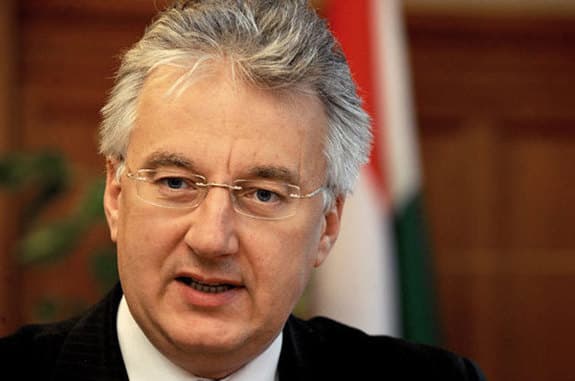 Semjén Zsolt jelenlétében avatták fel a temesvári Bolyai János Szakkollégiumot