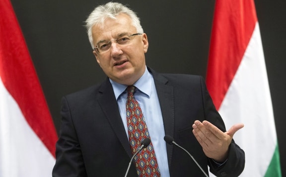 Semjén: A nemzetegyesítést szolgálja a Makovecz-ösztöndíjprogram