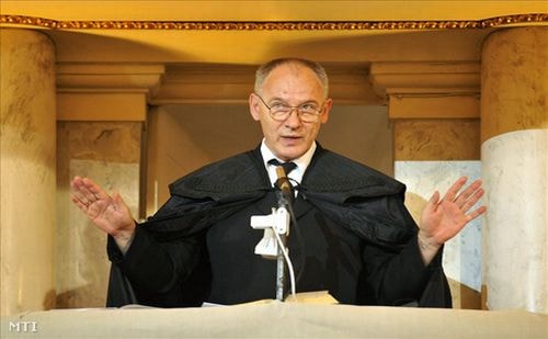 „Az idei helyzet talán közelebb enged a karácsony titkához”