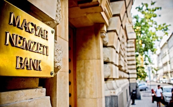 A bankoknak kell biztosítaniuk a tranzakciók ingyenességet az MNB szerint