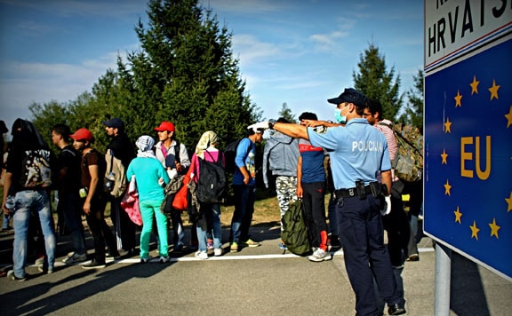 „Horvátországon keresztül juthat a legtöbb migráns Nyugat-Európába”