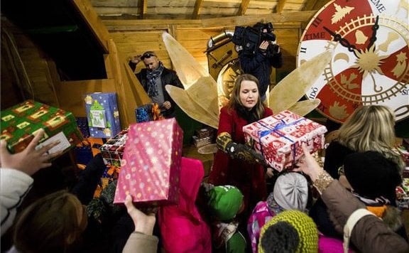 Megkezdődött az Angyalváró-Cipősdoboz adománygyűjtés