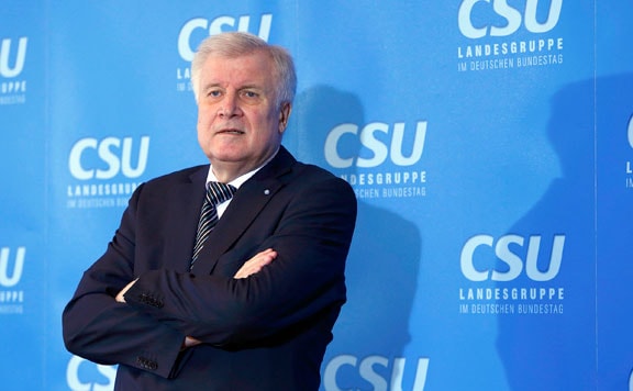 Levelet írt Orbán Viktor miniszterelnöknek Horst Seehofer