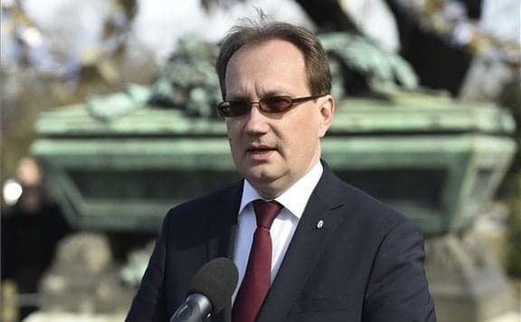 „A pécsi DK beismerte, hogy bűnözésből származó pénzek segítik a városi ellenzéket”