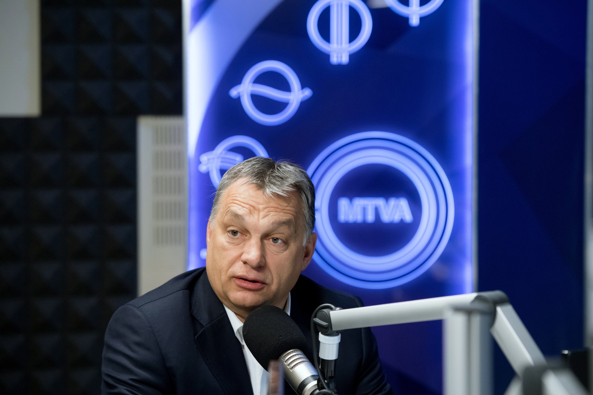 Orbán Viktor: Ameddig csak lehet, nem zárjuk be az iskolákat