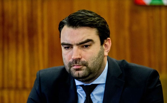 A Századvég visszautasítja a jogi szakértője elleni politikai vádakat