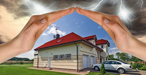 Egyre tudatosabbak a lakásbiztosítást kötő ügyfelek