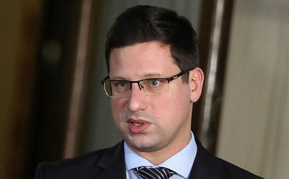 Gulyás Gergely: Nem zárult le a bevándorlás elleni küzdelem