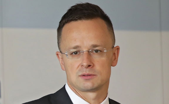 Szijjártó Péter: A migrációs kockázatot súlyosbítja az EB