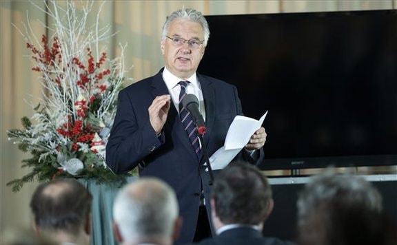 Semjén: A kormány támogatja a magyar családi vállalkozásokat